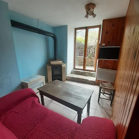 La Belugue Et Le Vignou Casa de Férias Prades (Lozere)