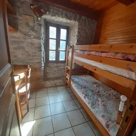 La Belugue Et Le Vignou Casa de Férias *